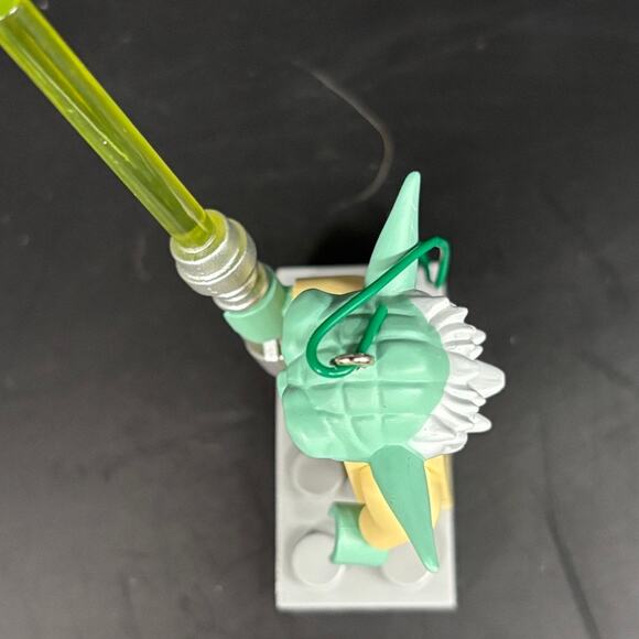 Hallmark Keepsake 2013 Lego Star Wars Ornament Yoda with Lightsaber Original Box - Picture 10 of 13